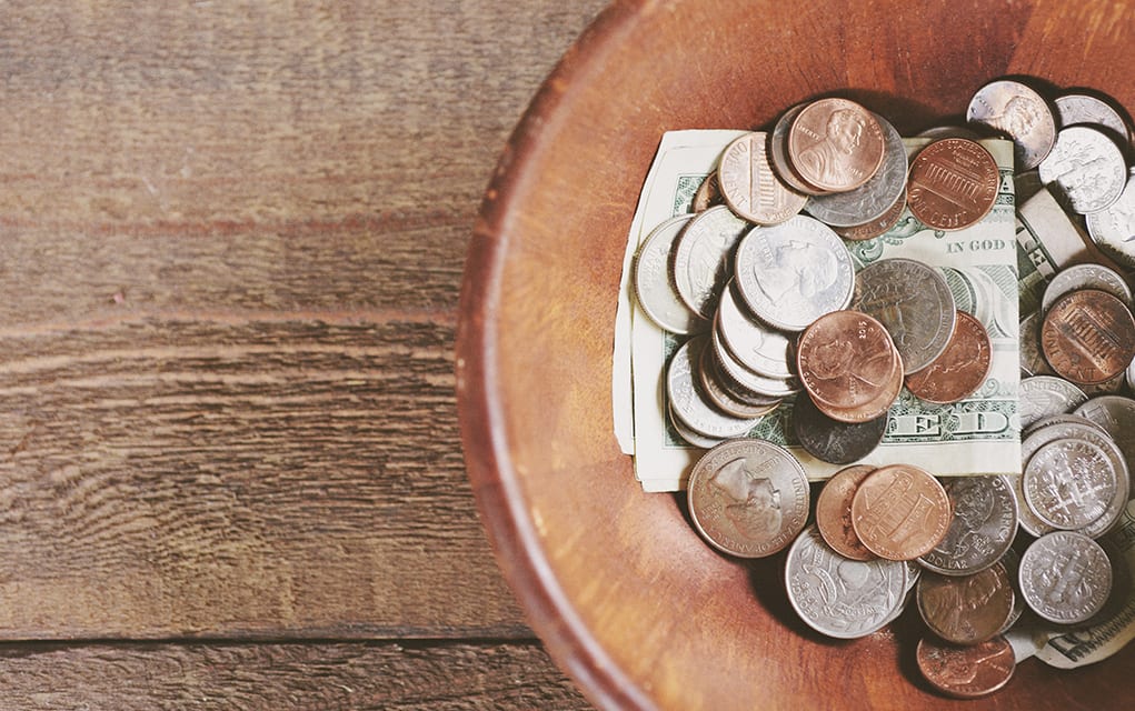 5 Steps for Collecting a Special Offering for Your Pastor